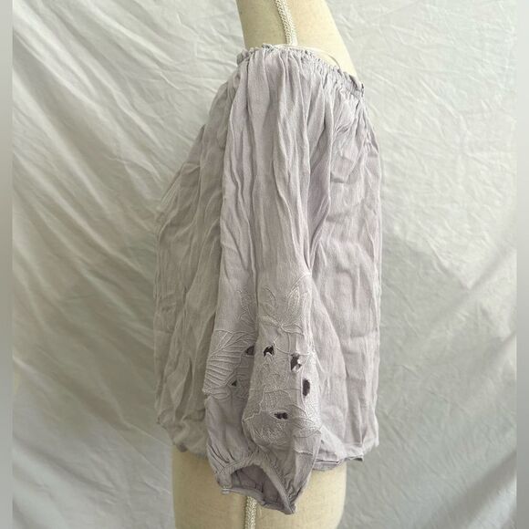 ASTR The Label Purple Blouse Laser Cut Puff Sleeve Boho Crop Small - Picture 2 of 7